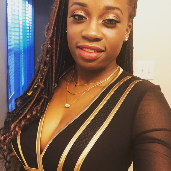 Meet your Posher, Nakia - Picture 3 of 4